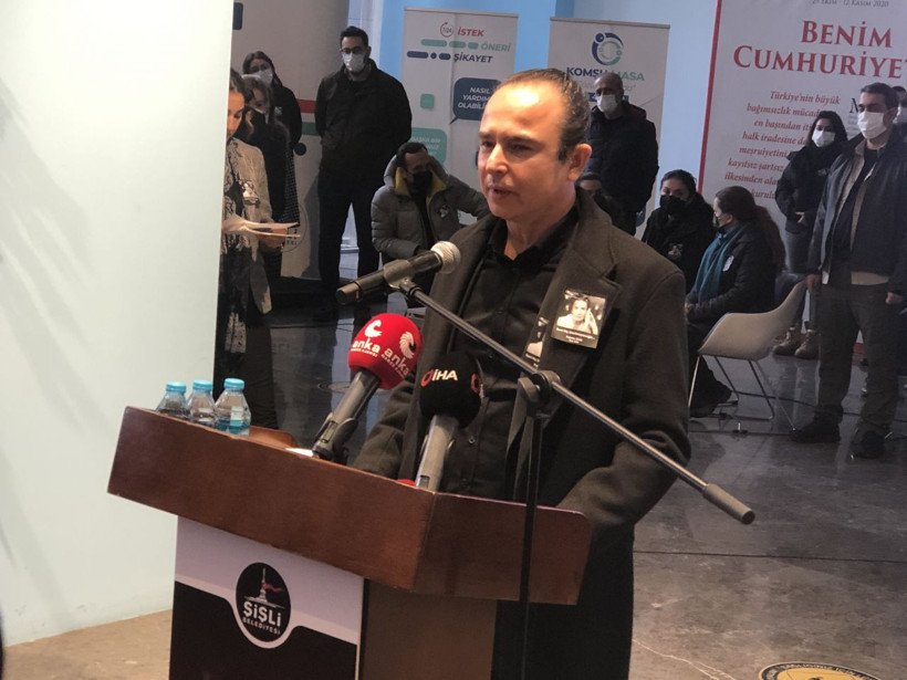 Fatma Girik cenaze töreni anma programından ilk görüntüler Gözyaşları sel oldu! - Resim: 4