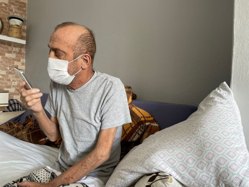 78 covid-19 testi pozitif çıktı 14 aydır karantinada! Hayatı kabusa döndü: Dışarıdan kedi geçse bana... - Resim: 3