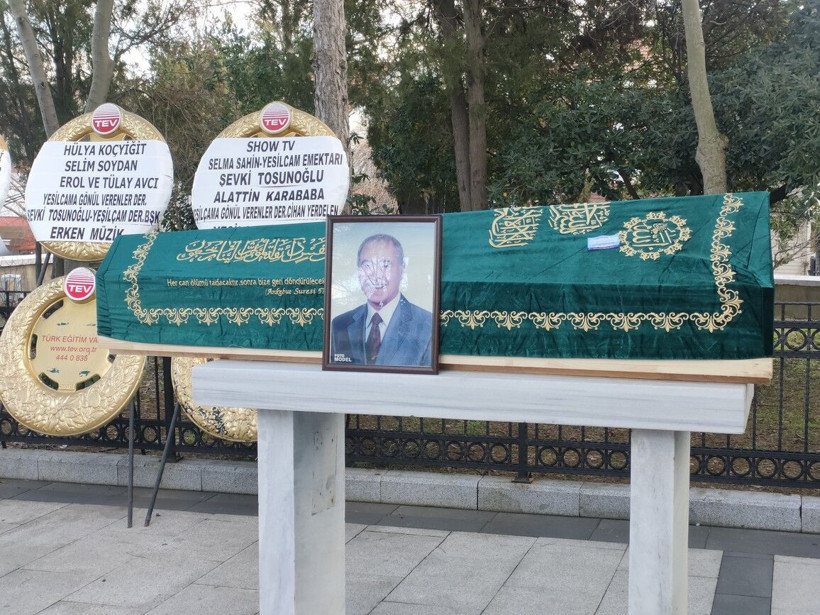 Türk sinemasının acı kaybı! Usta oyuncu İrfan Atasoy hayatının kaybetti: Acı tesadüf yürekleri burktu - Resim: 2