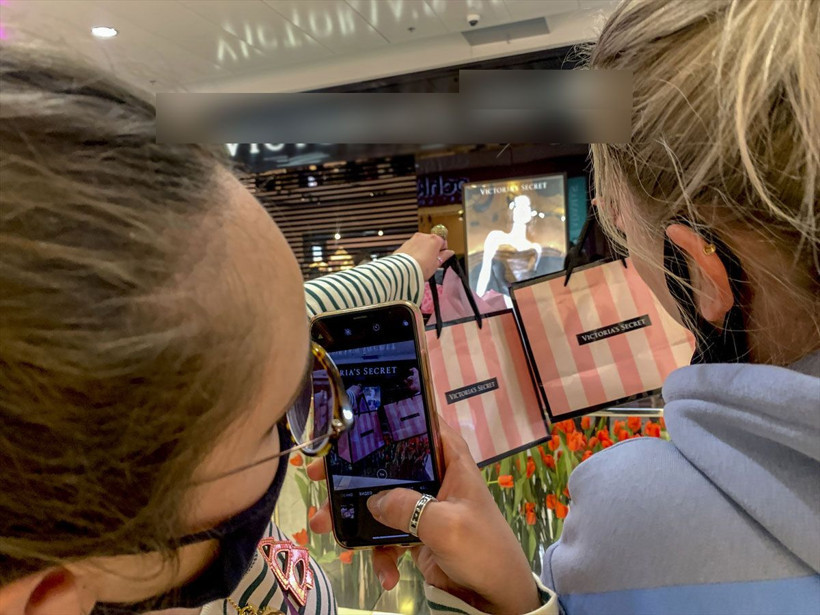 Saatlerce kuyrukta beklediler! Rusya'da 'panik' alışverişi - Resim: 4