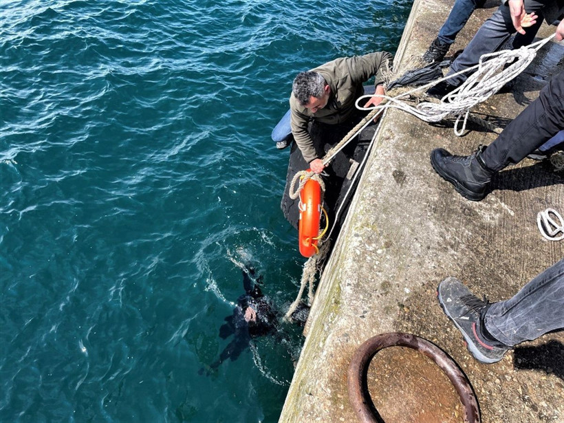 Yürüyüş yaparken bir anda oldu! Büyük panik yaşandı - Resim: 2