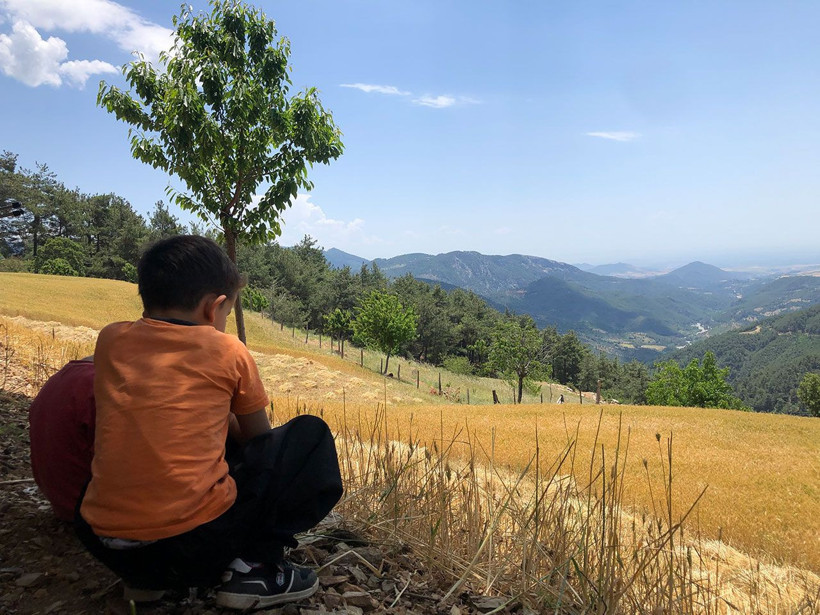 Bu köye teknoloji girmedi! Geleneksel yöntemlerle tarım yapıyorlar - Resim: 4