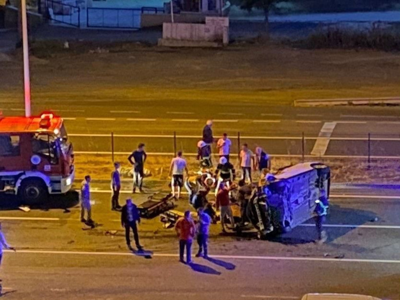 Tekirdağ'da feci  kaza! Arkadan çarptı savruldu hemşire öldü yaralılar var - Resim: 3