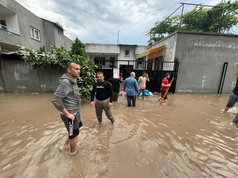 Cami hoparlörlerinden uyarı yapılıyor! 3 il için AFAD teyakkuza geçti tam 5 gün sürecek - Resim: 1
