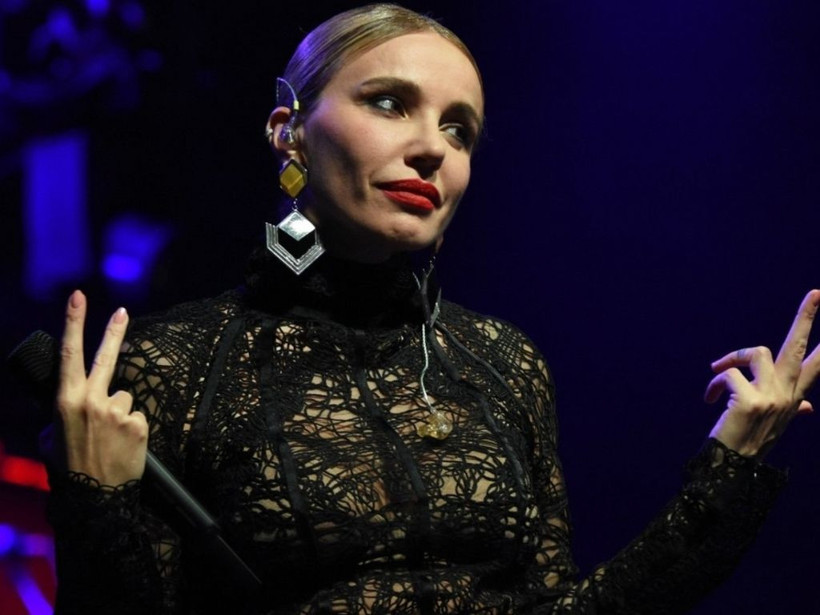 Gülşen'in yeğenini görenler gözlerine inanamıyor! Tıpatıp aynısı! - Resim: 3