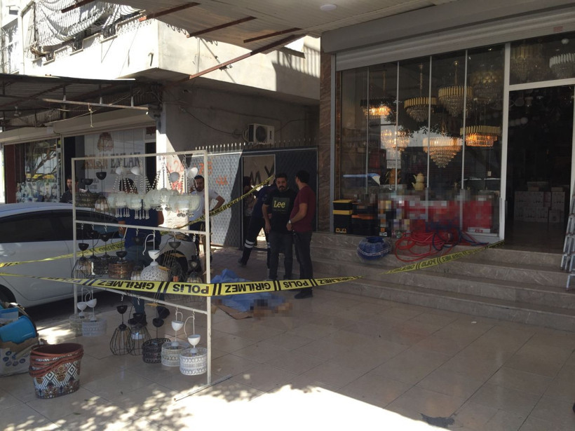 Adana'da odunlukta korkunç manzara! İşkence gören kadın kendisini asarak intihar etti - Resim: 4