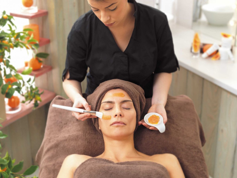 Kayseri'de etek altı rezaleti! Güzellik merkezinde üzerini değiştiren kız çığlığı bastı - Resim: 3