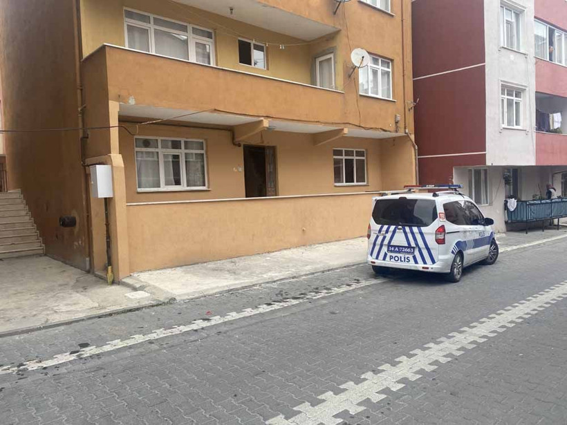 Cama yapışan sinekler paniğe neden oldu! Ceset var diye aradılar gerçek bambaşka çıktı - Resim: 2