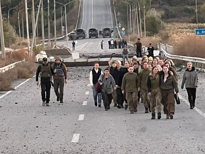 'Bizi çekiçle dövüp, elektrikle işkence ettiler'! Ukraynalı esir kadınlar ağlayarak anlattı - Resim: 3
