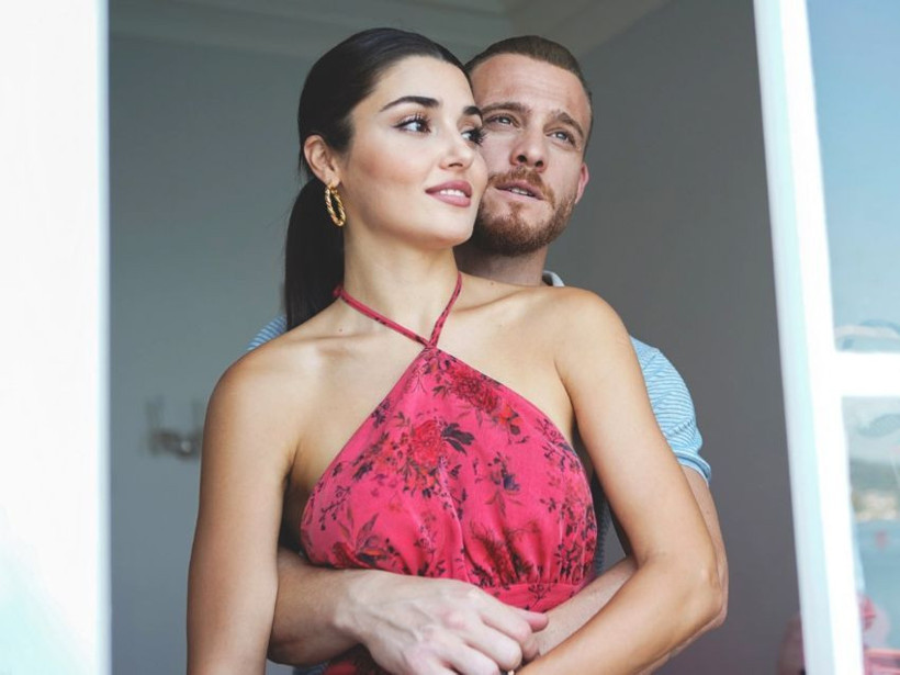 Oyunculuğu eleştiri almıştı Hande Erçel'den ilginç çıkış: Yetenek şart! - Resim: 1