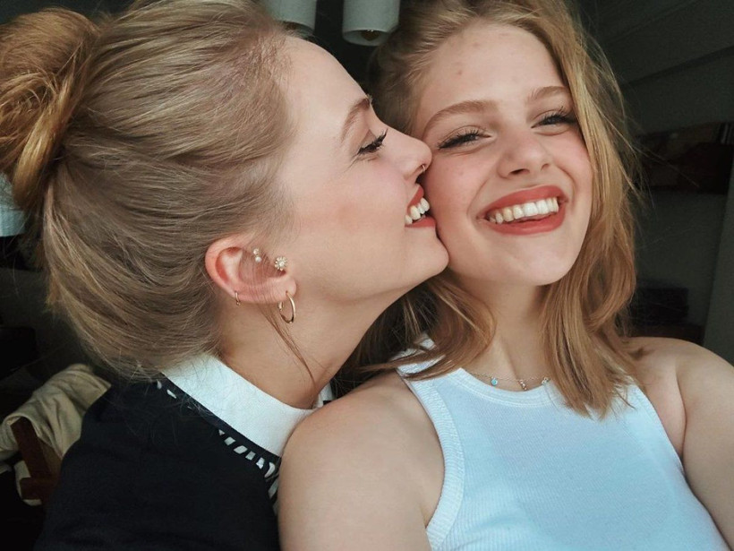 İpek Filiz Yazıcı kardeşiyle paylaşım yaptı hangisi ünlü oyuncu kimse anlayamadı! - Resim: 4