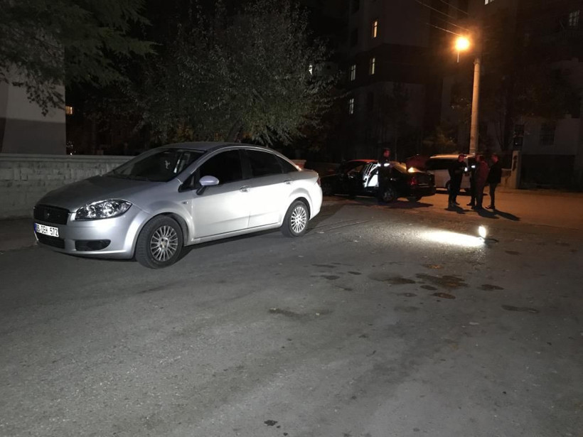 Sözlü tartışma kavgaya dönüştü: Önce bıçakladı sonra bıçaklandı! - Resim: 3