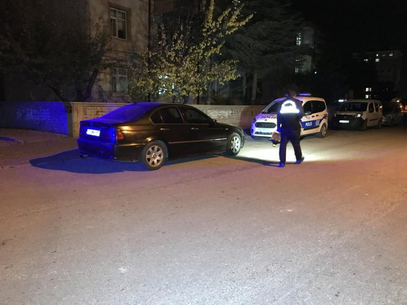 Sözlü tartışma kavgaya dönüştü: Önce bıçakladı sonra bıçaklandı! - Resim: 4