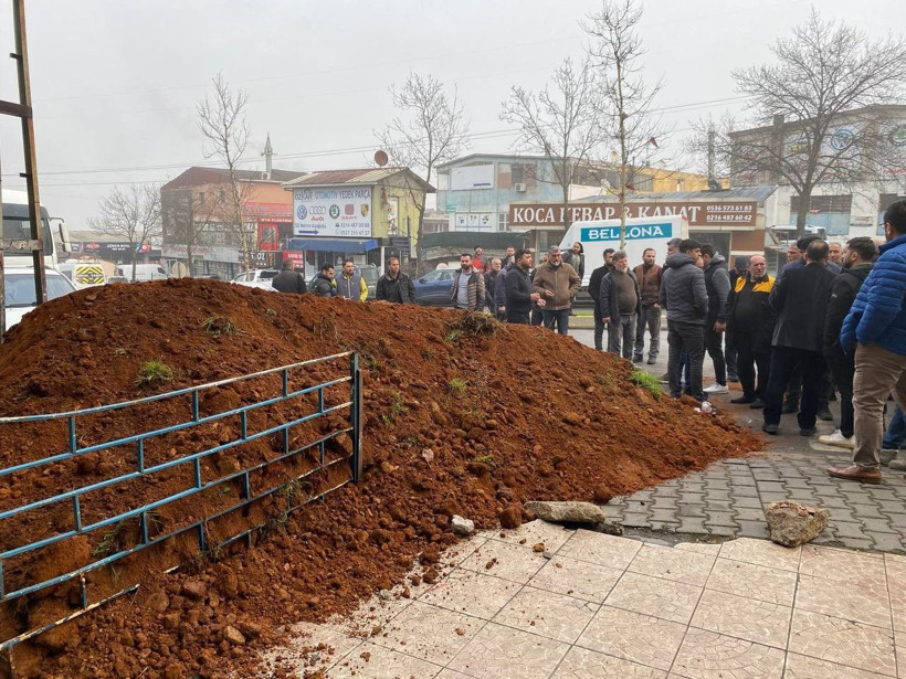Sabah dükkanını açmaya geldiğinde şoke oldu! Dükkan sahibi kiracısına yaptı - Resim: 4