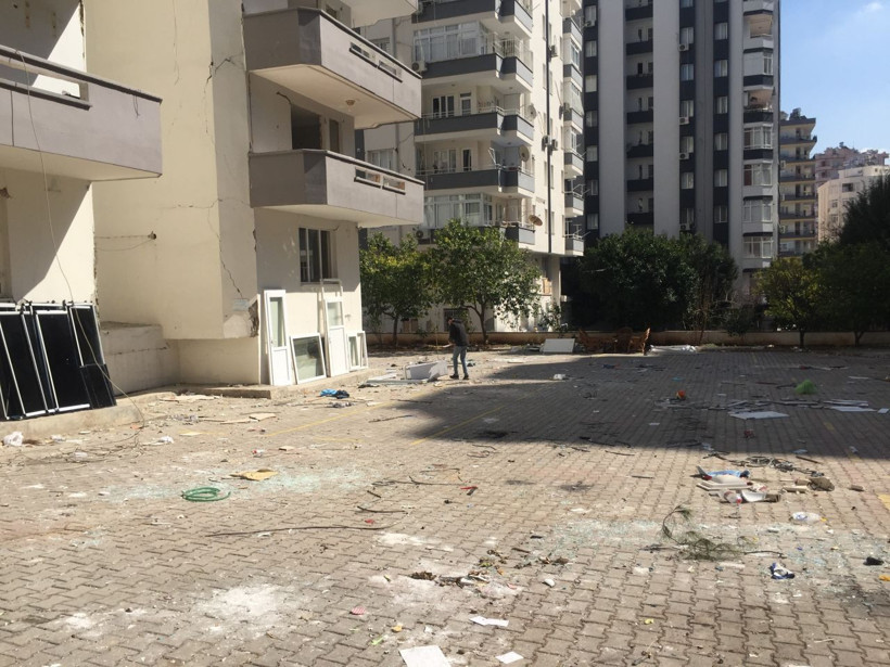 Yıkılacak binadaki eşyalar onun oldu, canını tehlikeye atan hurdacıdan akılalmaz sözler - Resim: 1