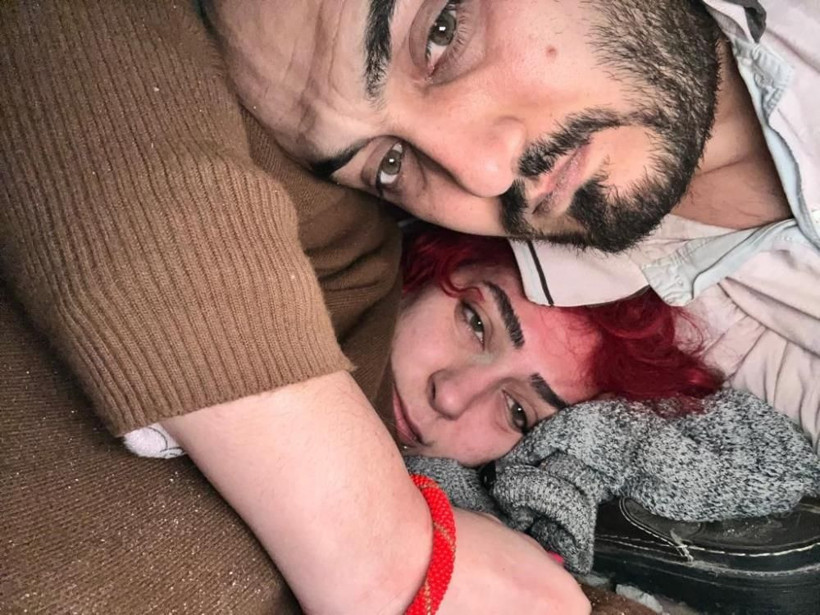 Depremde ikinci kat birinci kat oldu! Enkaz altındaki aile o anlarını kaydetti, yok olan kattan sağ çıktılar! - Resim: 3