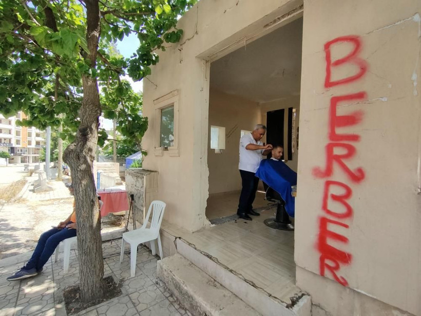 16 yıllık dükkanı depremde yıkılmıştı! Terkedilen nöbet kulübesini ekmek teknesine çevirdi - Resim: 2