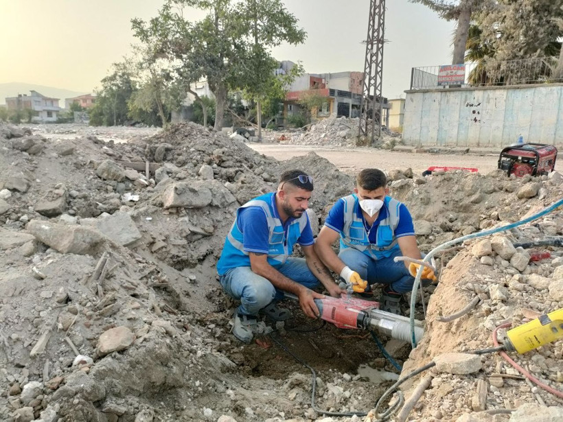 Onlarca kişi hayatını kaybetti! Acı gerçek yıkılan o binaların örneklerinden çıktı - Resim: 2