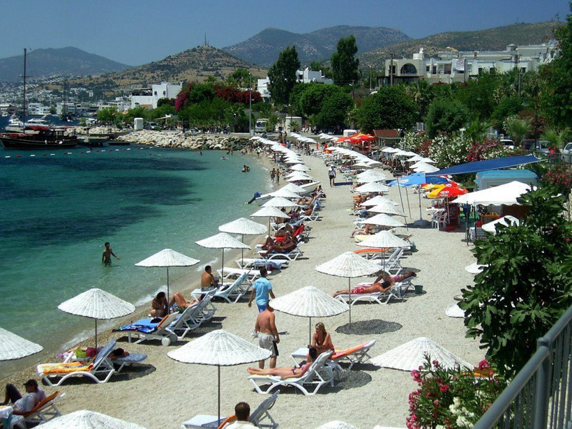 Bodrum'da tatil cep yakıyor! Plaja giriş 26 bin TL! Lahmacun 450, çay 50 TL... - Resim: 1