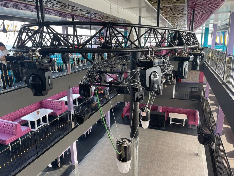 5 katlı tur teknesini gören inanamıyor! İçine bakın 1,5 yılda inşa edildi - Resim: 3