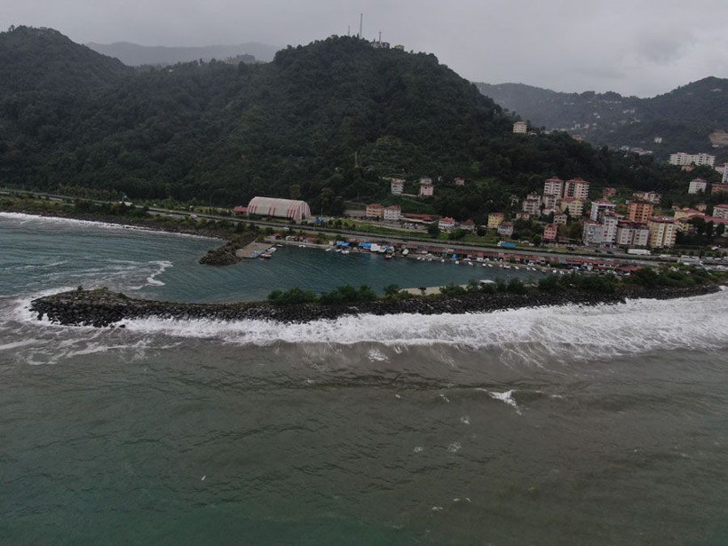 Ayağına bağladığı çapa denize atlayıp intihar etti son anlarını sosyal medyada paylaştı - Resim: 4