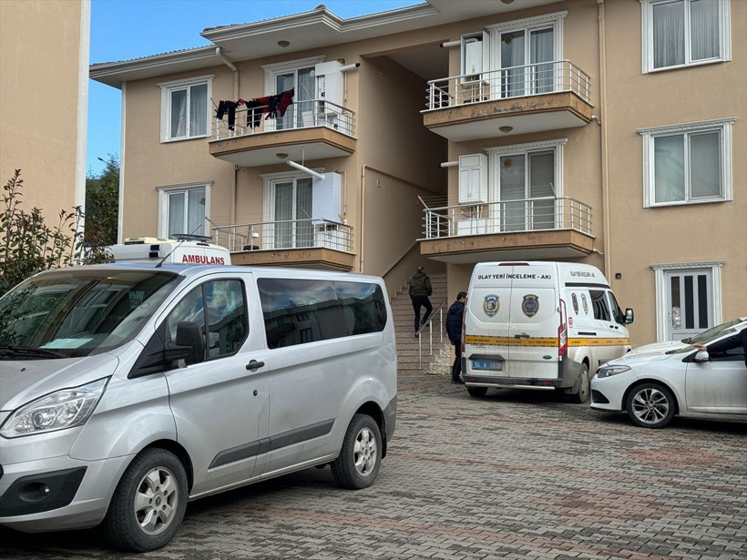 Sakarya'da polis ailesini katletti! Karısını ve kızını öldürdü, annesini yaraladıktan sonra intihar etti - Resim: 1