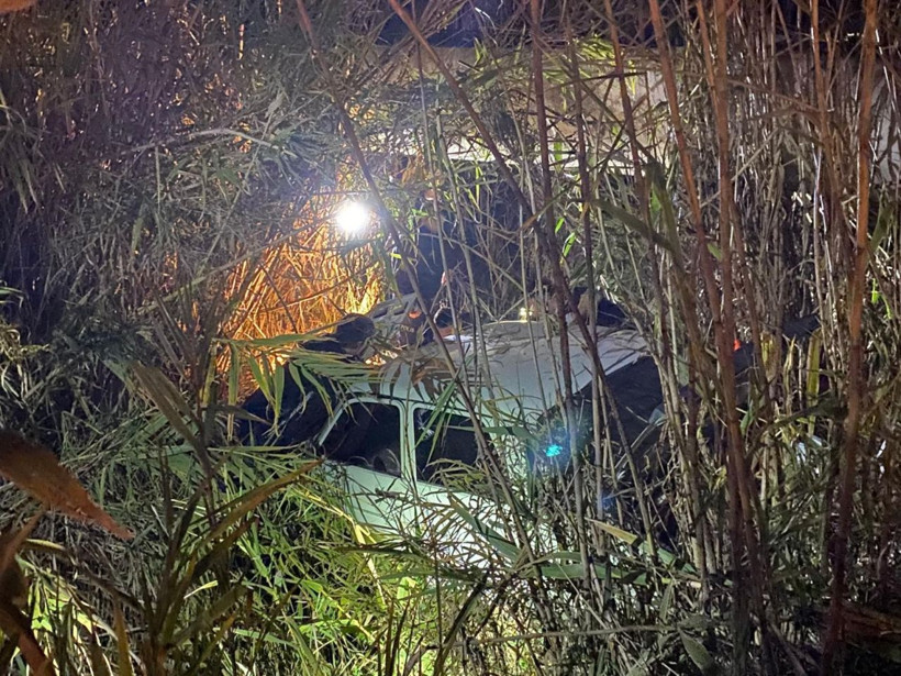 Bulmaca gibi kaza! İçerideki şoför de dışarıdaki adam nereden geldi? - Resim: 2