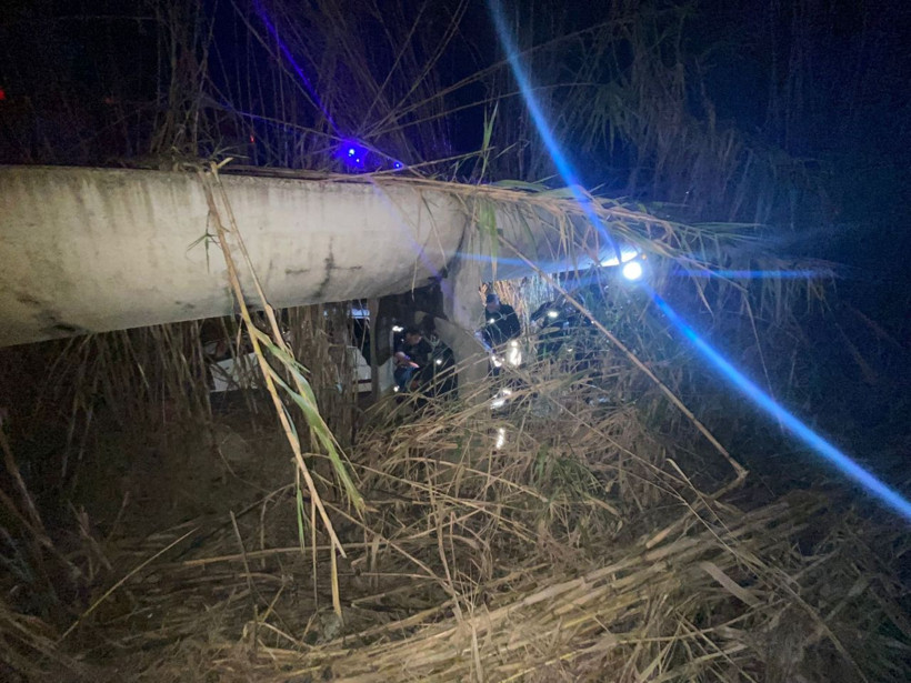 Bulmaca gibi kaza! İçerideki şoför de dışarıdaki adam nereden geldi? - Resim: 4