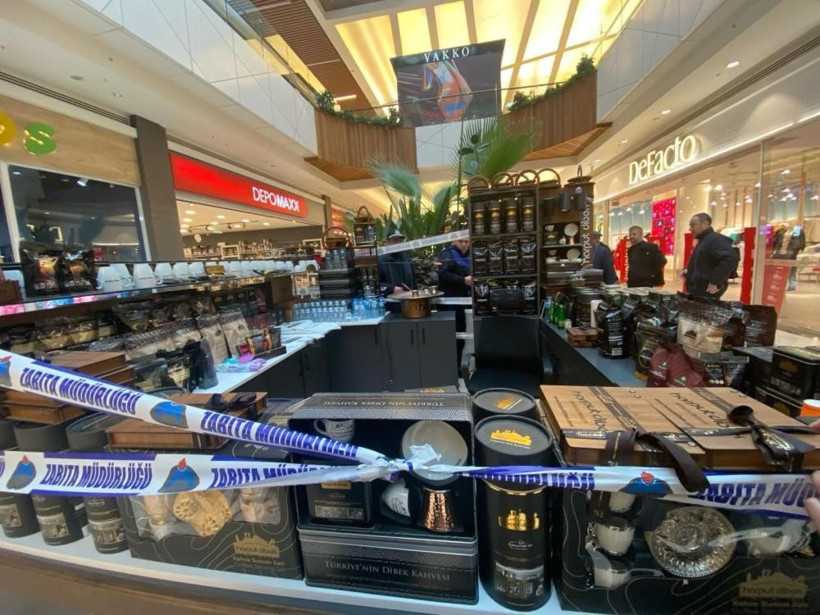 Kahve fincanlarını böyle temizledi! Mide bulandıran olayda flaş gelişme - Resim: 4