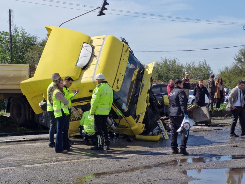 Hatay'da bir aile yok oldu! Feci kaza, 6 kişi hayatını kaybetti - Resim: 4