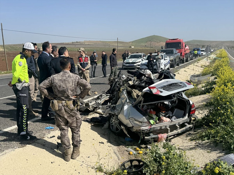 Bayram tatili için yola çıkmışlardı! Şanlıurfa’da feci kaza, bir aile yok oldu - Resim: 3