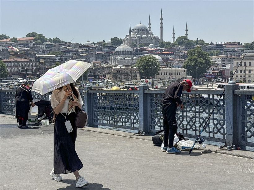 Sıcak hava ve nemden nefes bile alınmıyor! Beklenen haber uzman isimden geldi, o güne dikkat - Resim: 1