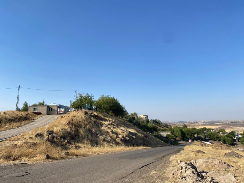 8 yaşındaki Narin kaçırıldı mı? Köy girişinde terlik bulundu, ailesi kahroldu - Resim: 2