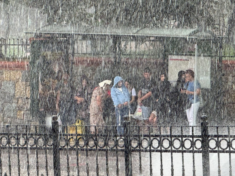 Meteoroloji sağanak yağış beklenen şehirleri açıkladı! Hafta sonu planı olanlar dikkat - Resim: 1