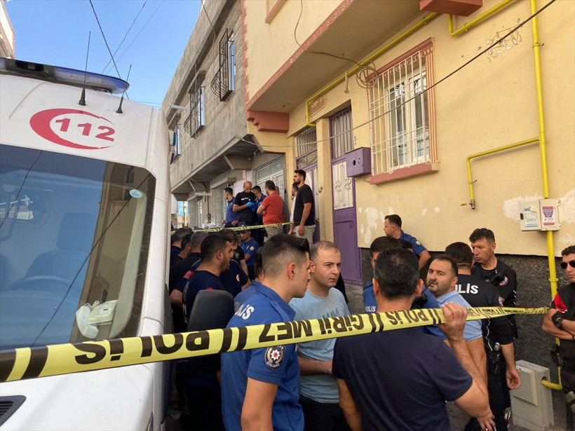 Gaziantep'te baba katliamı! Eşini ve 4 çocuğunu öldürüp intihar etti - Resim: 1