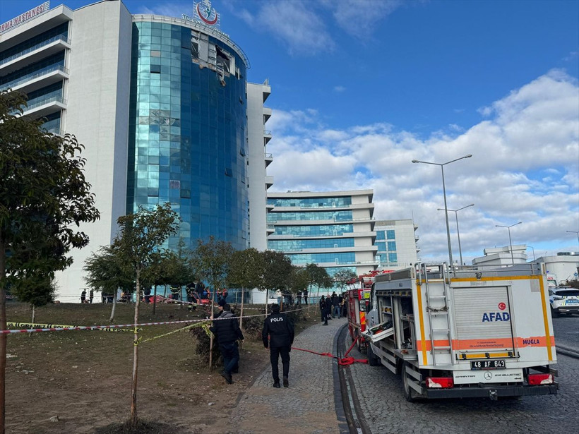 Muğla'da helikopter hastaneye çarptıktan sonra düştü! Ölenler var - Resim: 1