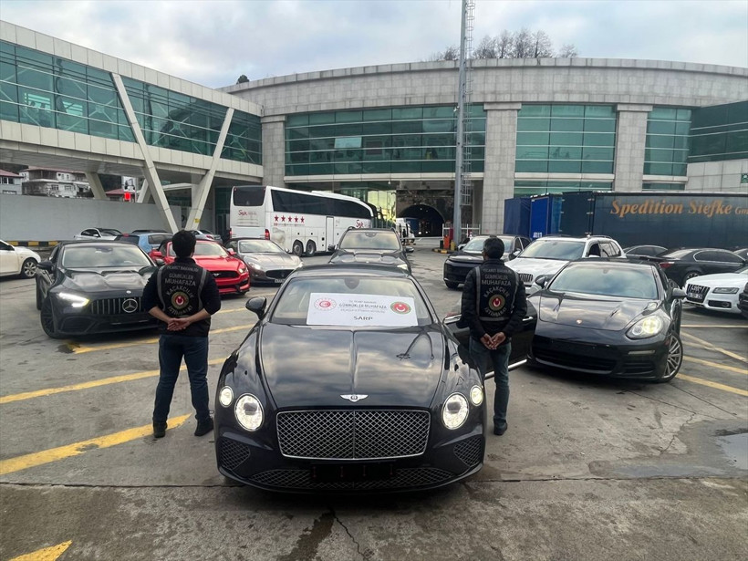 11 ilde operasyon! 50 lüks araca el konuldu - Resim: 1