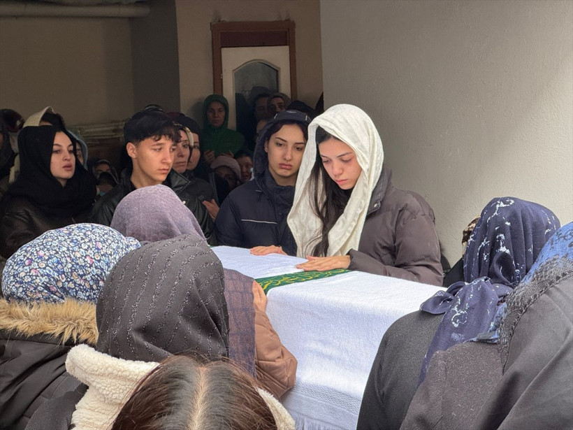 Otel yangınında 12'nci kattan atladı!  Şevval'in kuzeni: Son ana kadar umudumuz vardı - Resim: 1