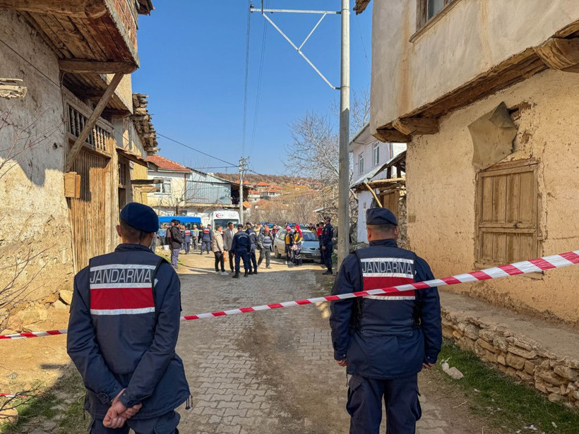 2 komşusunu öldüren 89 yaşındaki zanlı hastaneye kaldırıldı - Resim: 2