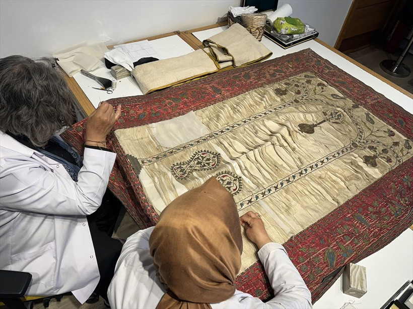 Mevlana'ya ait 19 eser özel dolaplanda saklanıyor - Resim: 3