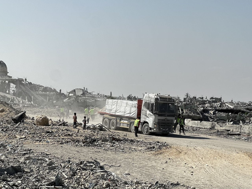 Ateşkes yapıldı! Gazze'ye yardım tırları ulaşıyor halk evlerine dönüyor - Resim: 3
