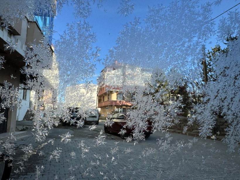 O şehir resmen dondu! Termometreler -10 dereceyi gösterdi - Resim: 3