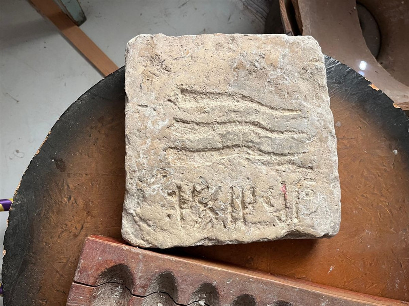 Kazakistan'daki bir müzede yer alan buluntunun Oğuzlar'a ait yazıt olduğu belirlendi - Resim: 4