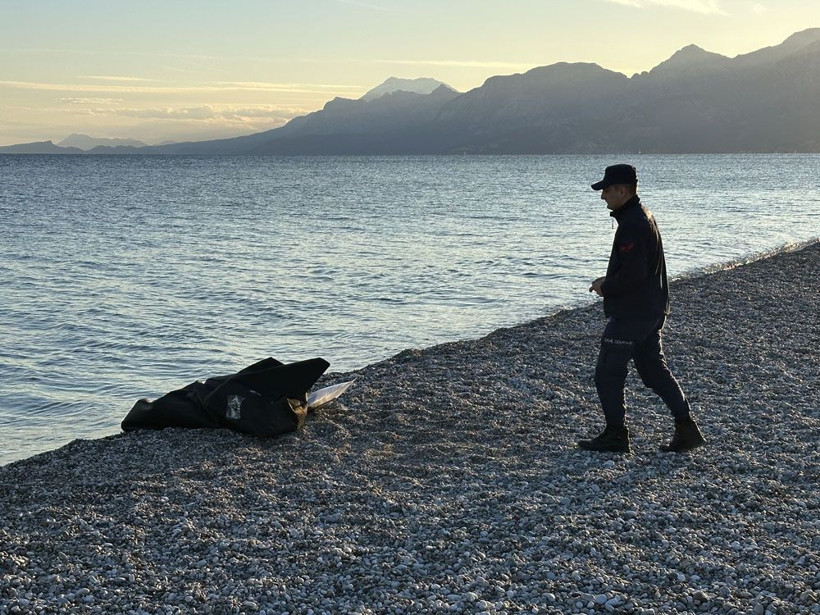 Balık tutarken oltaya takıldı! Gördü şoke oldu hemen polisi aradı - Resim: 2