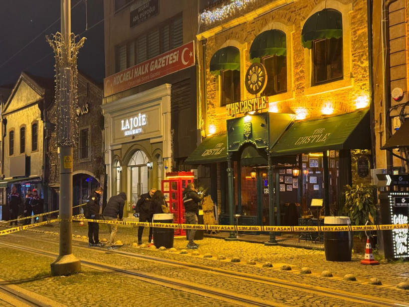 Eğlence mekanına silahlı saldırı! 2 kişi öldü, yaralılar var - Resim: 1