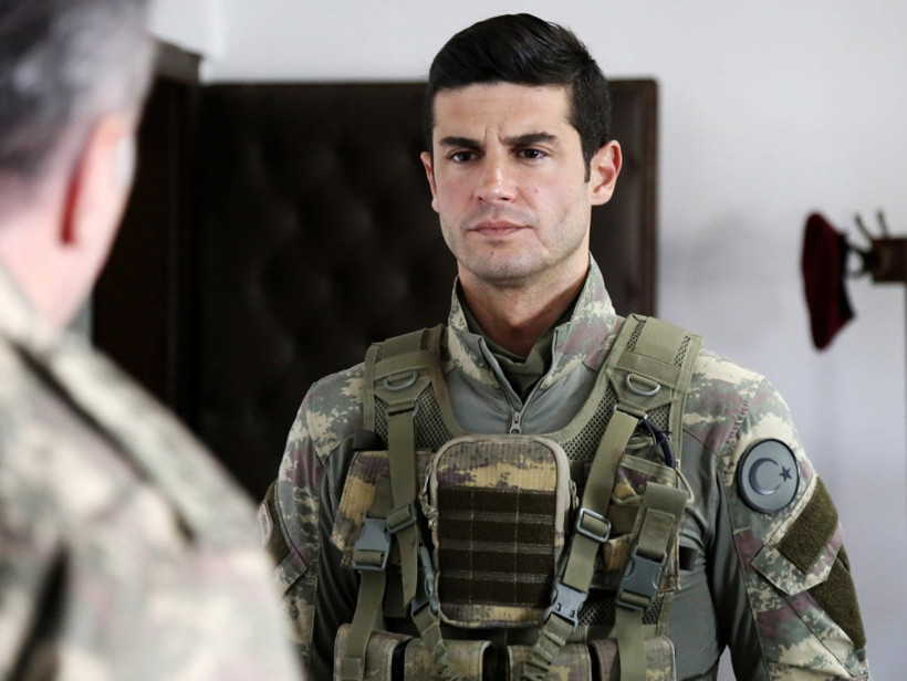 İzlenme rekorları kıran Savaşçı'ya iki bomba transfer - Resim: 2