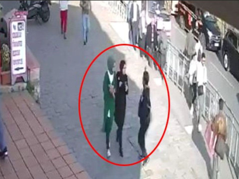 Karaköy’de başörtülü öğrencilere saldıran kadının 11 yıl 9 ay hapsi istendi - Resim: 4