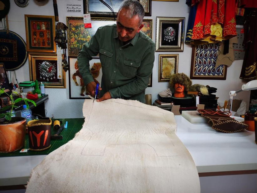 Dana derisinden yapıyor! Emekli olunca merakıyla başladı dünyaya satıyor fiyatı şaşırttı - Resim: 2