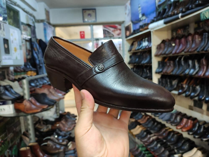 Yılan derisinden yapıyor sosyete kadınlarına satıyor! Bursa'da fiyatı şaşırttı - Resim: 3