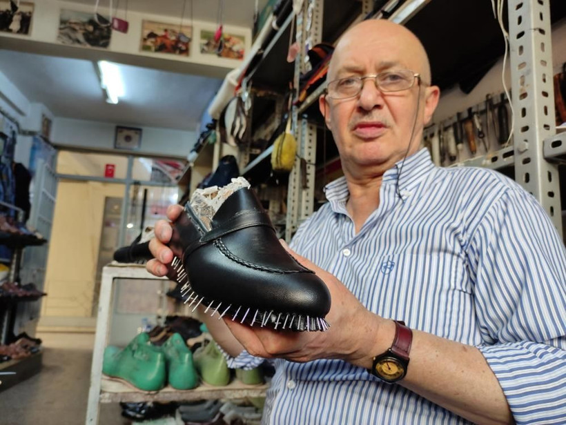 Yılan derisinden yapıyor sosyete kadınlarına satıyor! Bursa'da fiyatı şaşırttı - Resim: 1